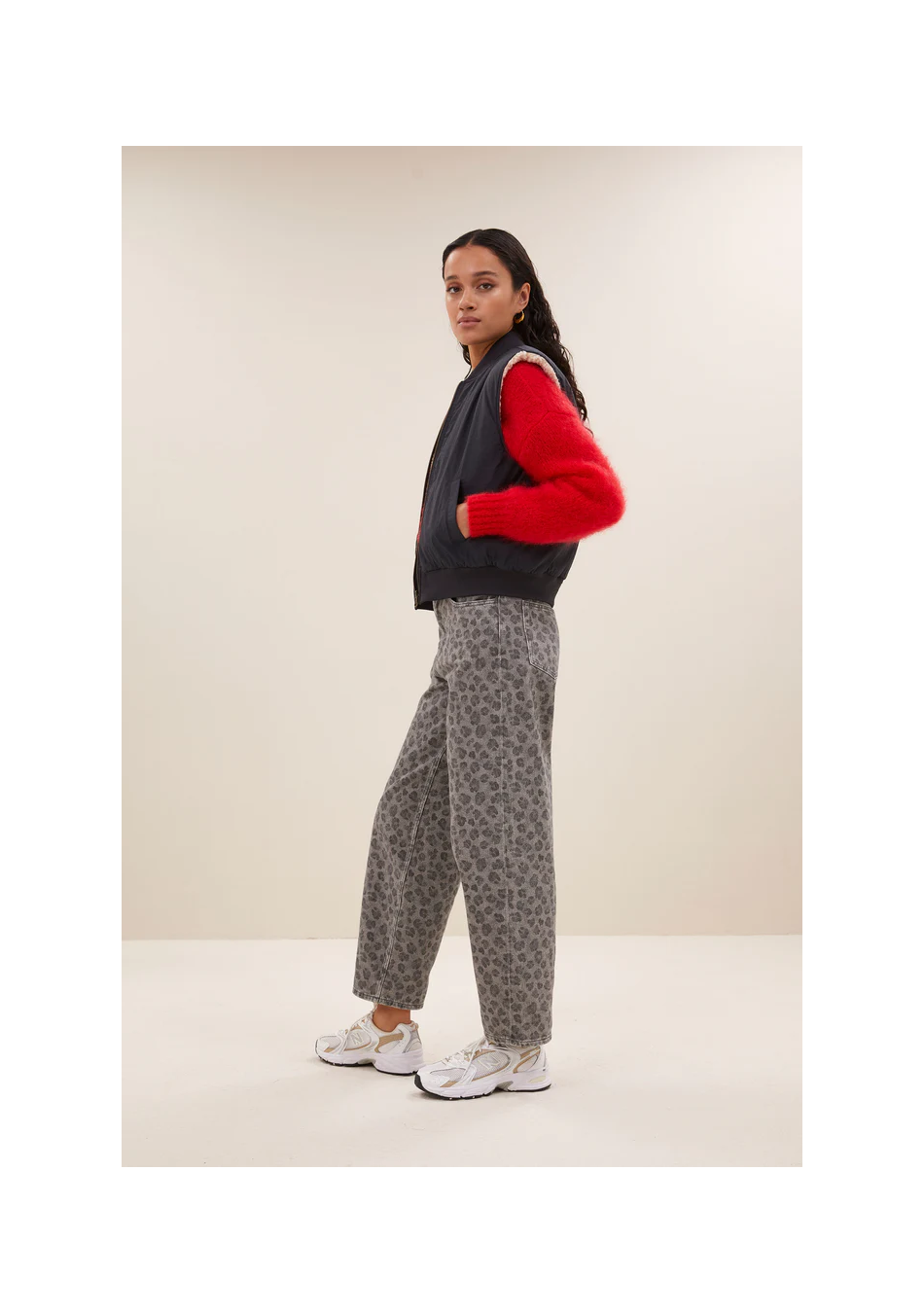 BY BAR marca nórdica de mujer con un estilo casual y dinámico