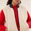 BY BAR marca nórdica de mujer con un estilo casual y dinámico