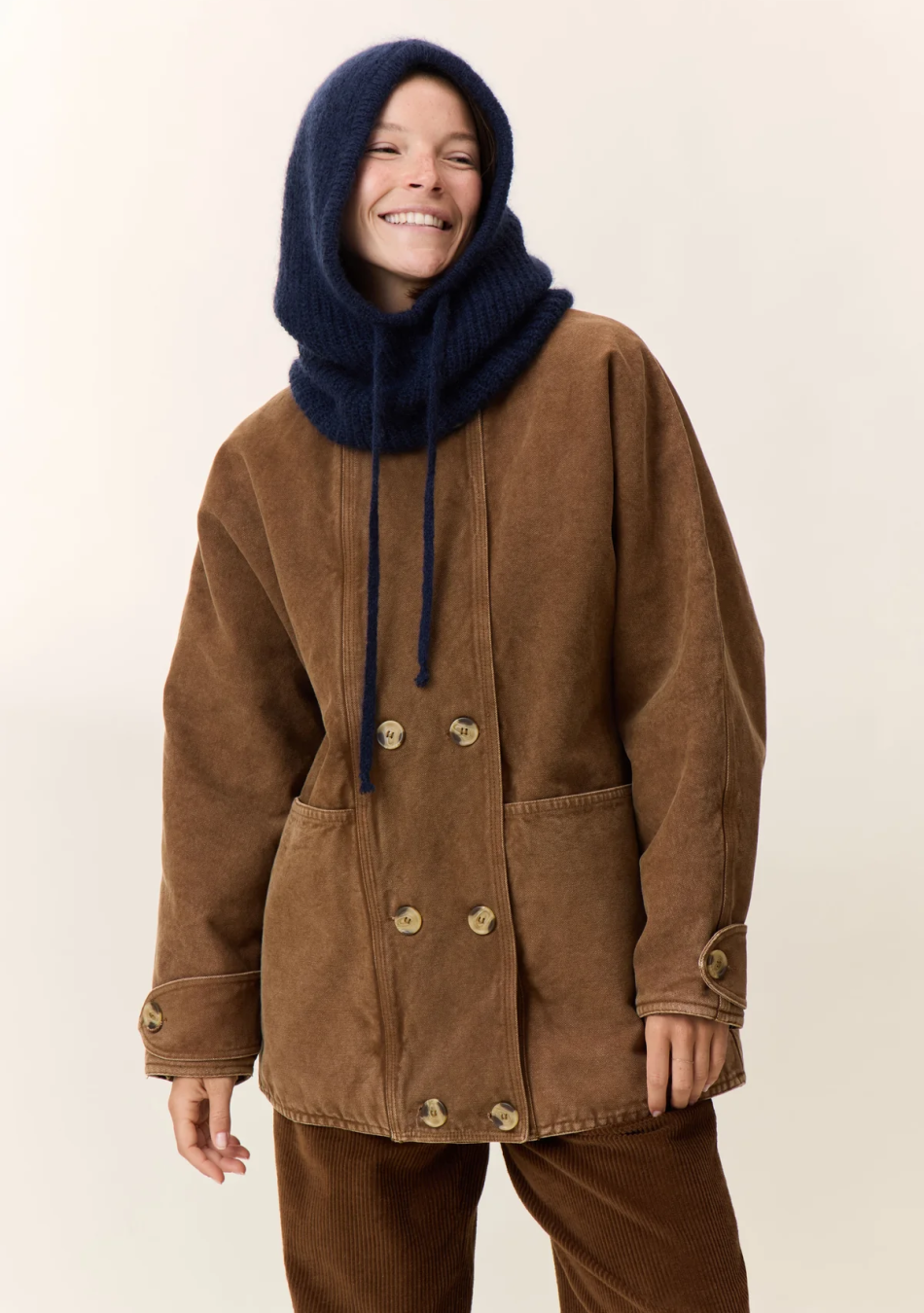 LEON6HARPER marca francesa de ropa de mujer  con algodones orgánico y de estilo casual y dinámico