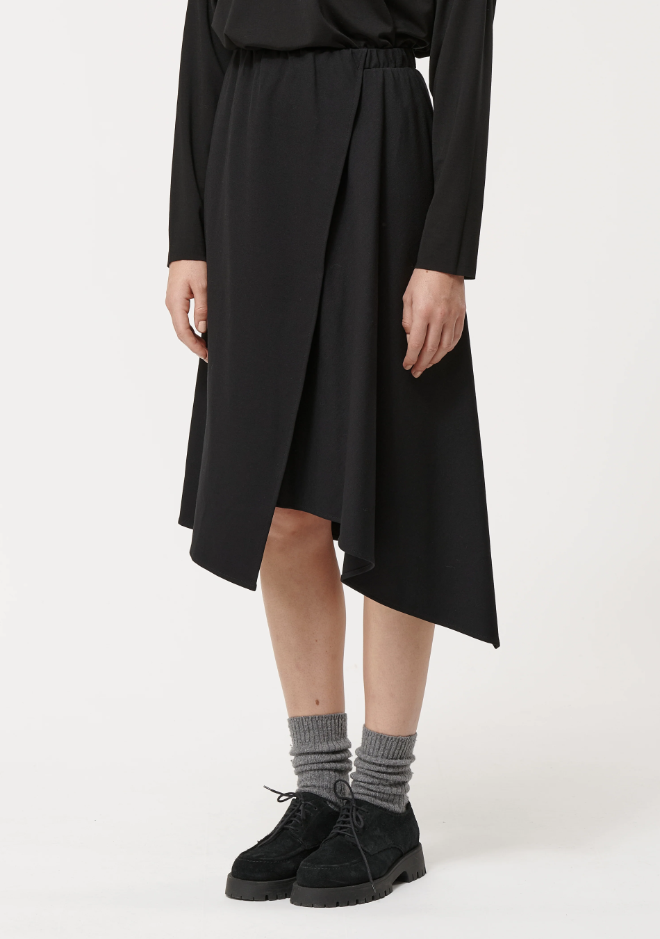 Marca de ropa francesa. Una comunión entre comodidad, estilo y modernidad.