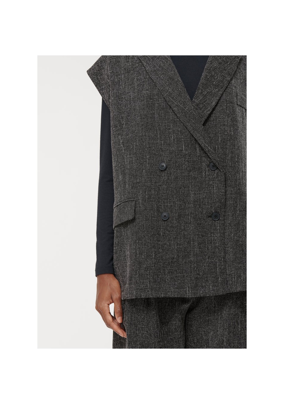 Marca de ropa francesa. Una comunión entre comodidad, estilo y modernidad.