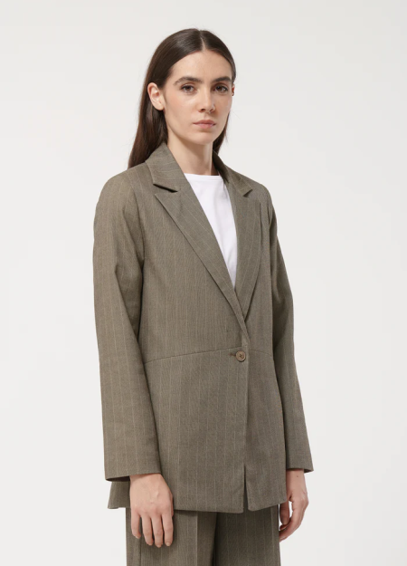 Marca de ropa francesa. Una comunión entre comodidad, estilo y modernidad. 2