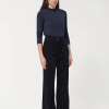Marca de ropa francesa. Una comunión entre comodidad, estilo y modernidad.