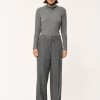HUMILITY marca francesa de ropa de mujer con un estilo conceptual y femenino