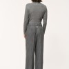 HUMILITY marca francesa de ropa de mujer con un estilo conceptual y femenino