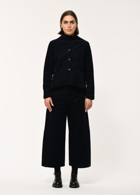 HUMILITY marca francesa de ropa de mujer con un estilo conceptual y femenino 2
