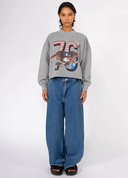 NEWTONE marca francesa de camisetas y sudaderas de estilo  casual con estampados muy gamberros