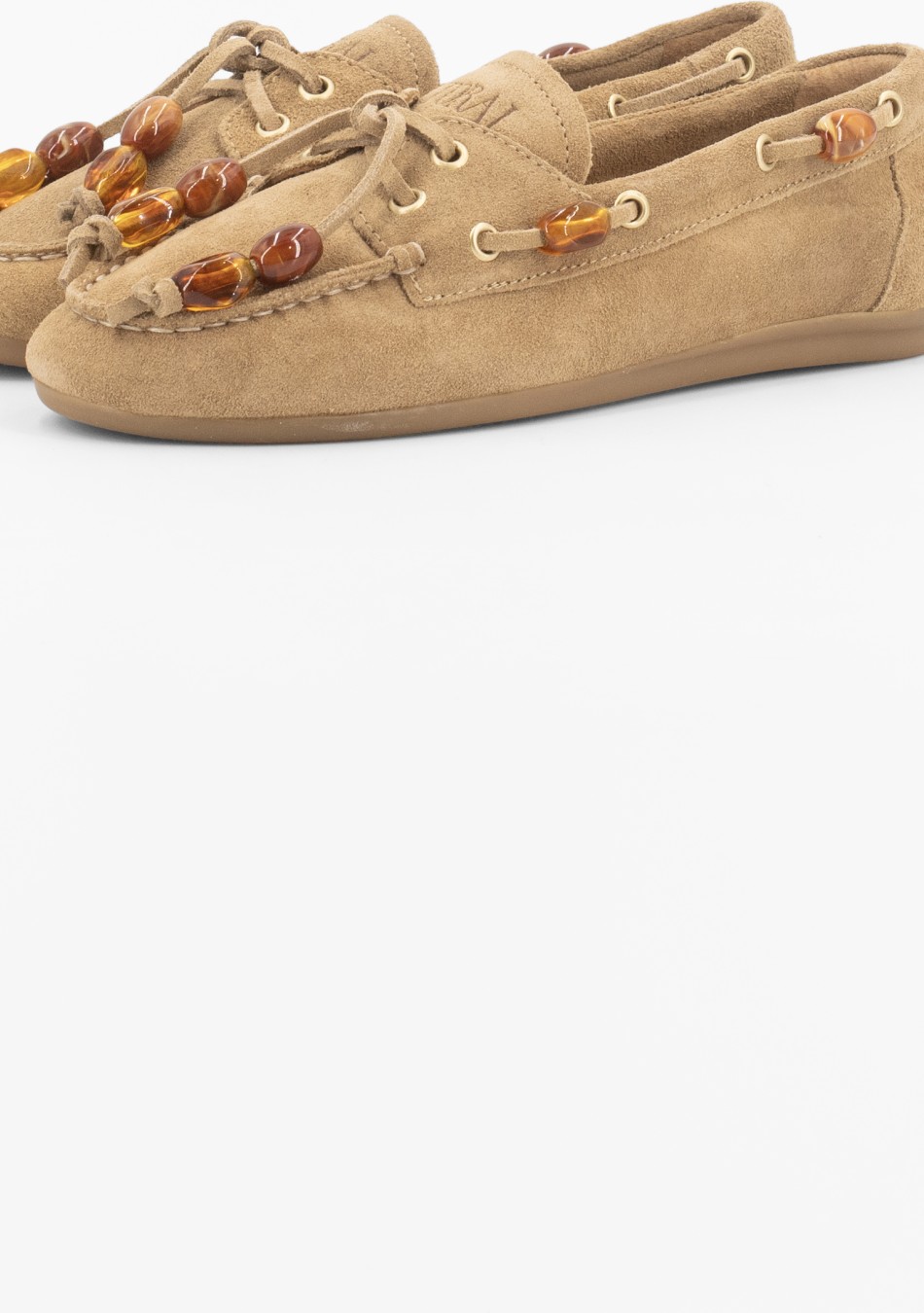 TORAL marca española de calzado con  diseño y calidad con zapatos de estilo urbano y casual pero muy femenino