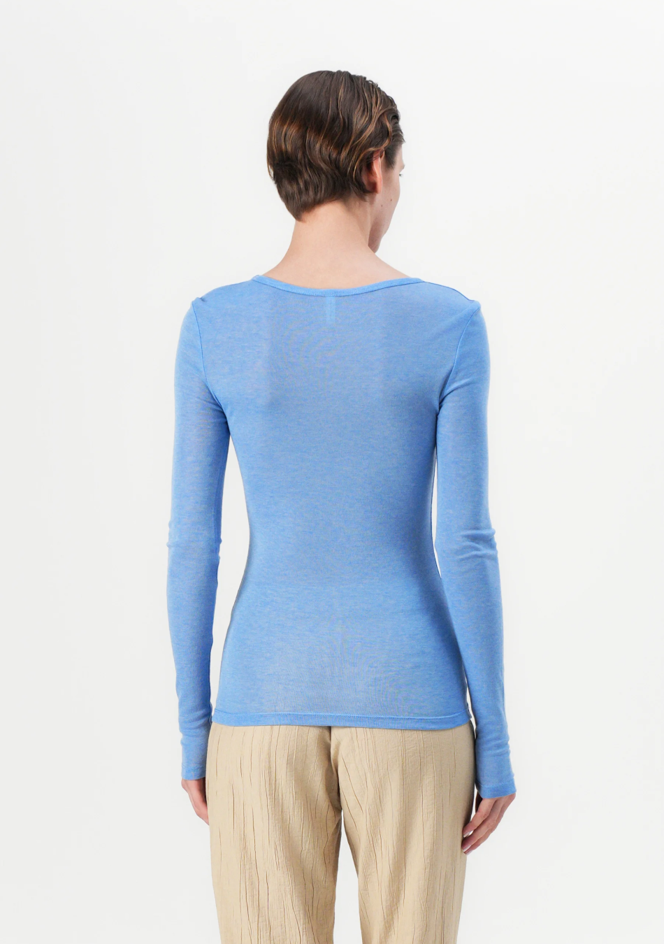 SAMSOE&SAMSOE marca nórdica de ropa de mujer con un estilo vanguardista y casual