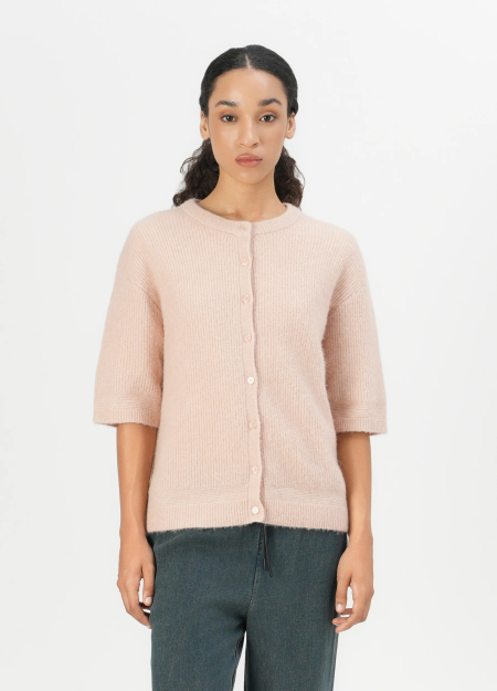 SAMSOE&SAMSOE marca nórdica de ropa de mujer con un estilo vanguardista y casual 2