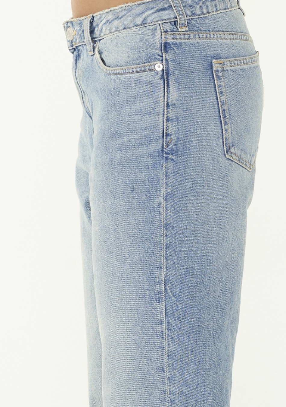 SAMSOE&SAMSOE marca nórdica de ropa de mujer con un estilo vanguardista y casual