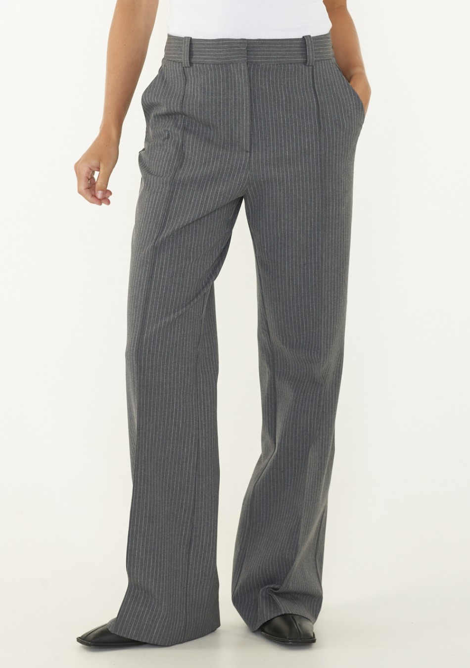 SAMSOE&SAMSOE marca nórdica de ropa de mujer con un estilo vanguardista y casual