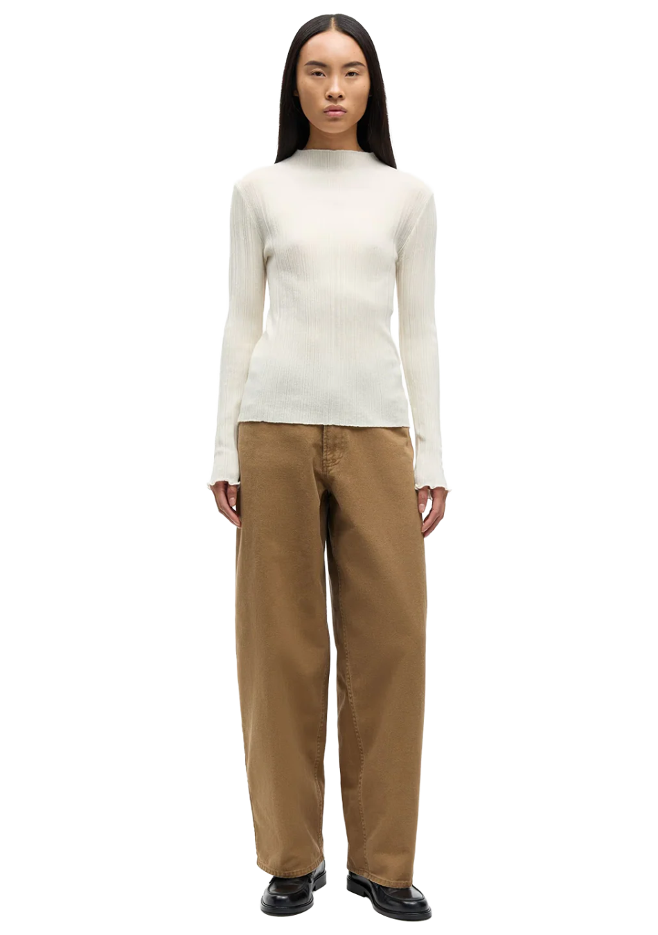 SAMSOE&SAMSOE marca nórdica de ropa de mujer con un estilo vanguardista y casual