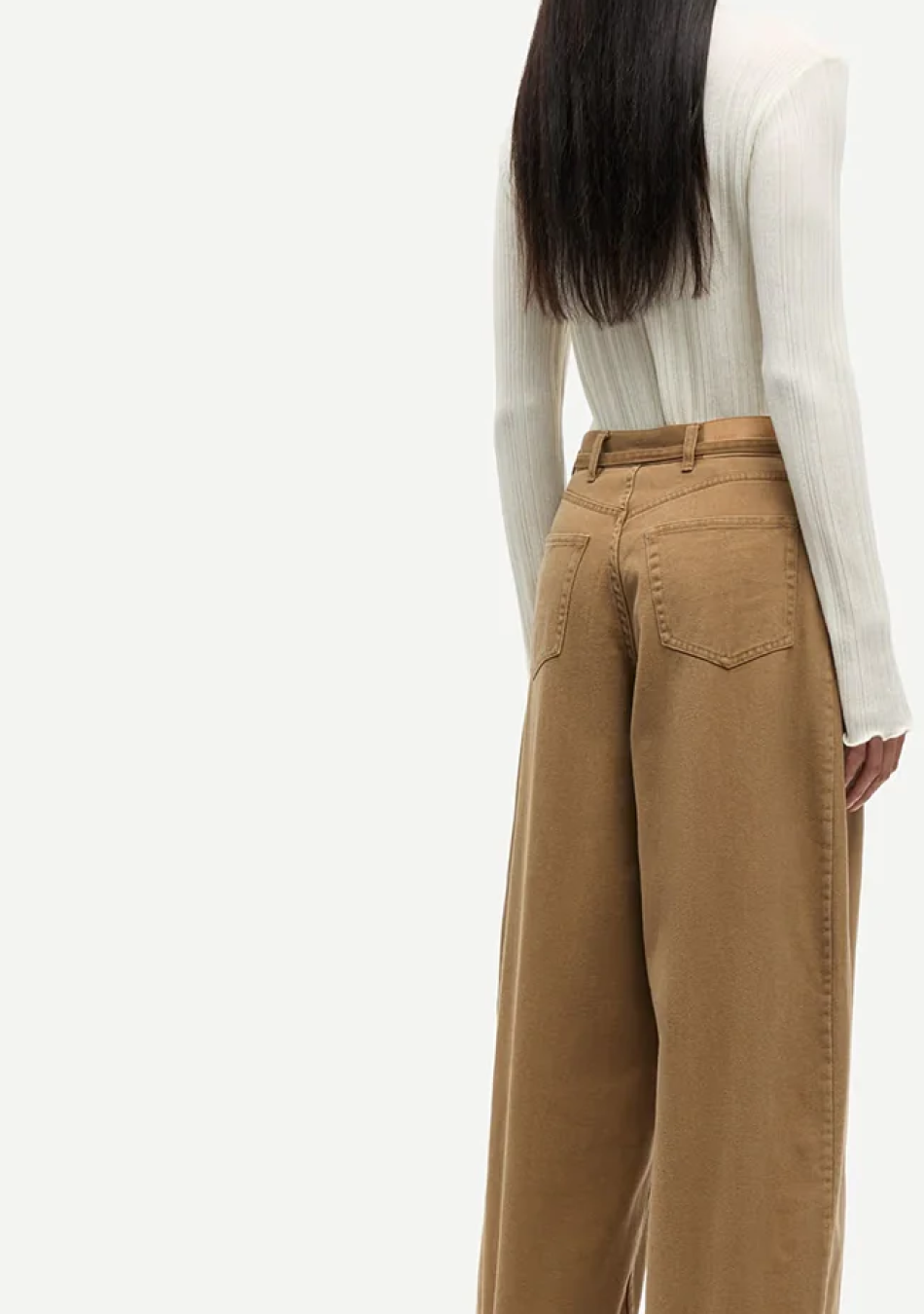 SAMSOE&SAMSOE marca nórdica de ropa de mujer con un estilo vanguardista y casual