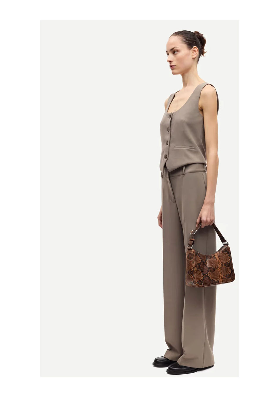 SAMSOE&SAMSOE marca nórdica de ropa de mujer con un estilo vanguardista y casual