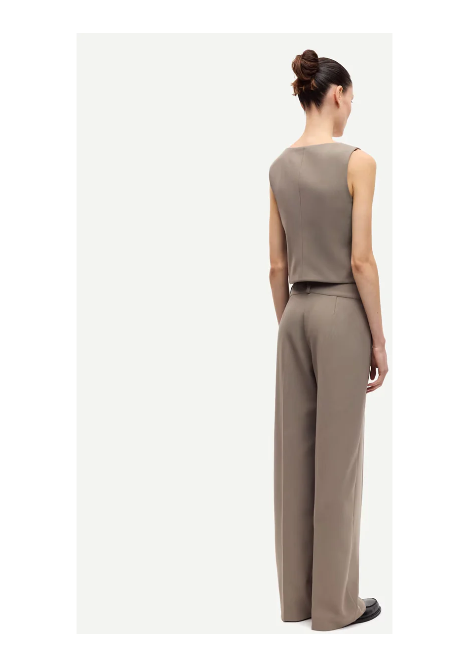 SAMSOE&SAMSOE marca nórdica de ropa de mujer con un estilo vanguardista y casual