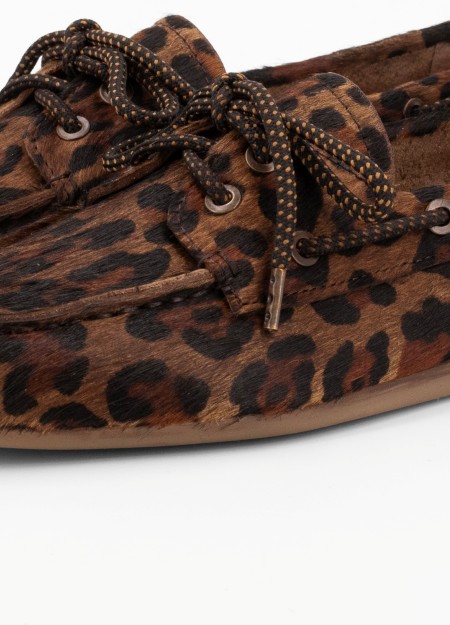 TORAL marca española de calzado con  diseño y calidad con zapatos de estilo urbano y casual pero muy femenino 2