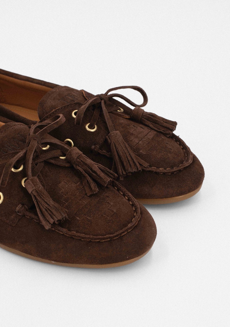 TORAL marca española de calzado con  diseño y calidad con zapatos de estilo urbano y casual pero muy femenino