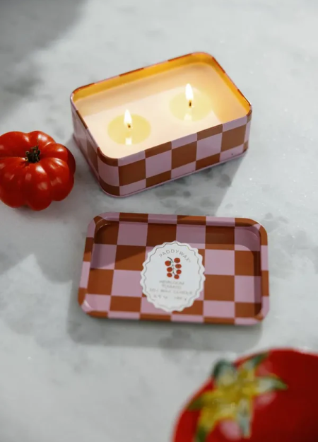 PADDYWAX marca de velas artesanales pensadas para contar historias a través del aroma y el diseño.