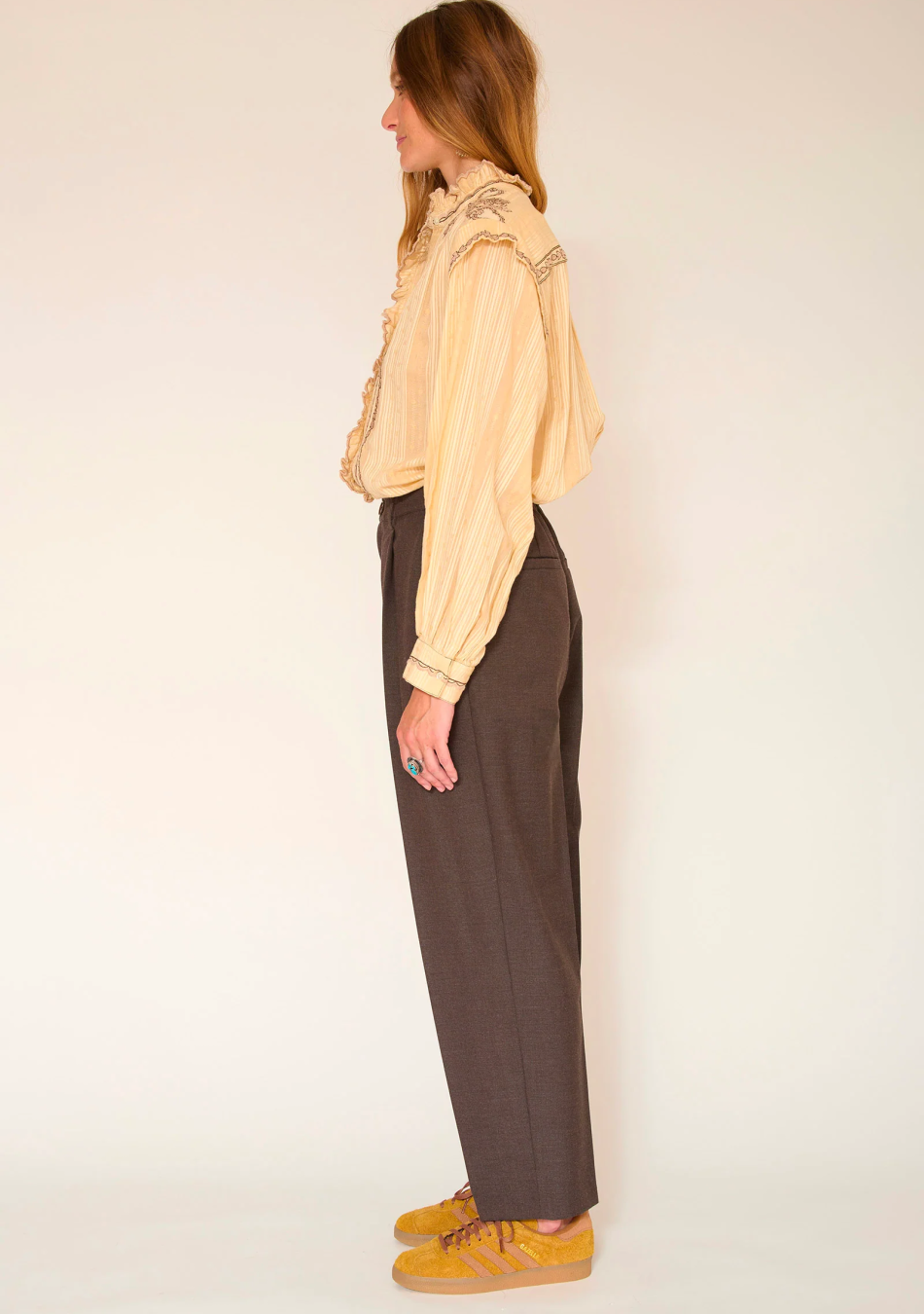 MKT marca francesa para una mujer con un estilo rockero y casual