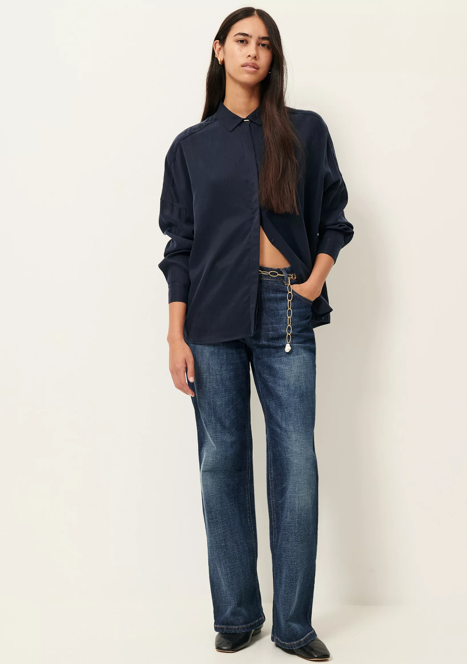 SESSÚN marca francesa de ropa de mujer con un estilo casual, femenino y minimal