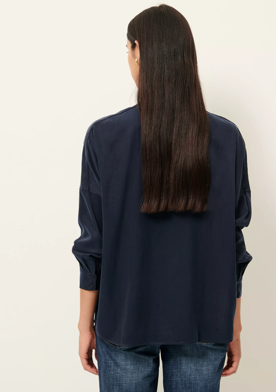 SESSÚN marca francesa de ropa de mujer con un estilo casual, femenino y minimal