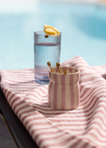 PADDYWAX marca de velas artesanales pensadas para contar historias a través del aroma y el diseño.