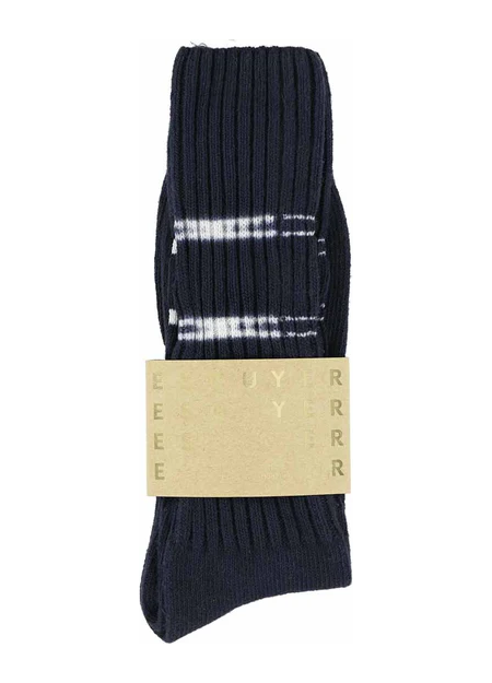 ESCUYER es una marca portuguesa de calcetines de algodón con cómodos e imprescindible para tu día a día.