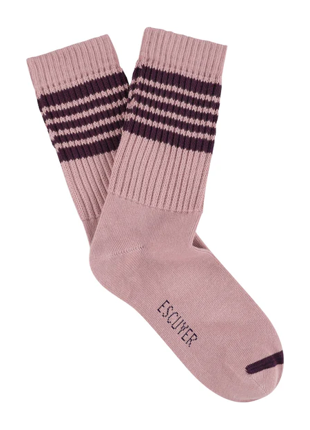 ESCUYER es una marca portuguesa de calcetines de algodón con cómodos e imprescindible para tu día a día. 2