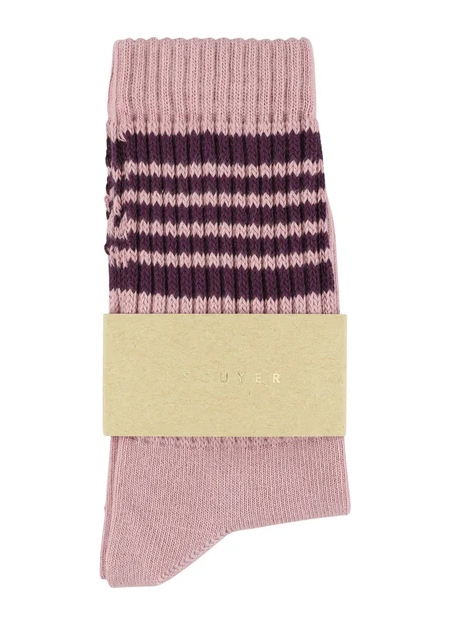 ESCUYER es una marca portuguesa de calcetines de algodón con cómodos e imprescindible para tu día a día.