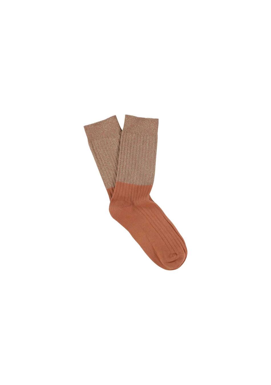 ESCUYER es una marca portuguesa de calcetines de algodón con cómodos e imprescindible para tu día a día.