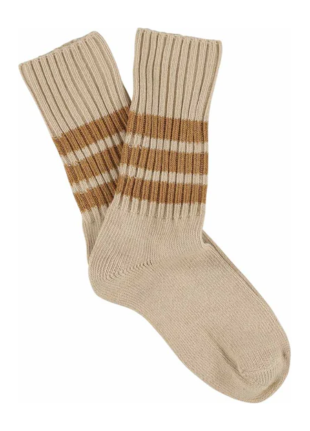 ESCUYER es una marca portuguesa de calcetines de algodón con cómodos e imprescindible para tu día a día. 2