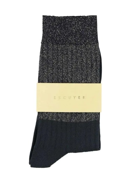 ESCUYER es una marca portuguesa de calcetines de algodón con cómodos e imprescindible para tu día a día.