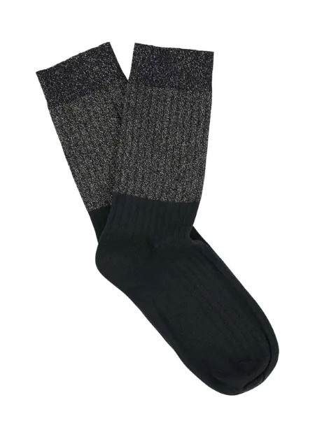 ESCUYER es una marca portuguesa de calcetines de algodón con cómodos e imprescindible para tu día a día. 2