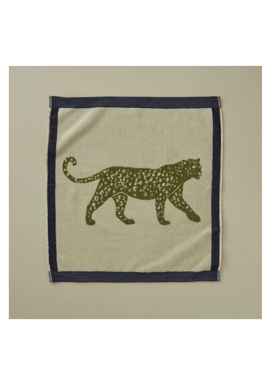 SYLVIE THIRIEZ es una marca de moda de hogar inspirada en los momentos simples de la vida y de carácter atemporal