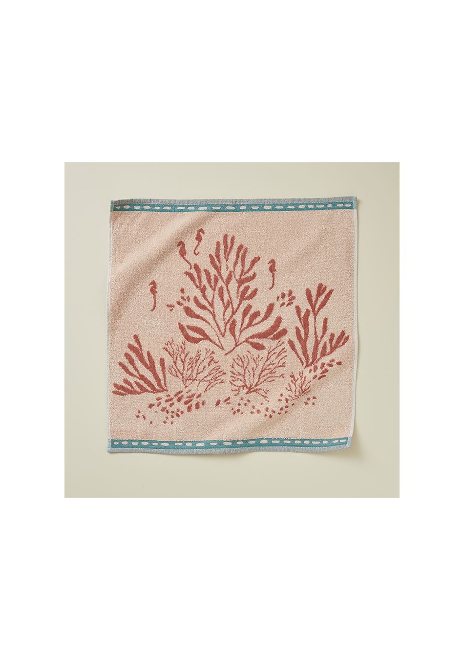 SYLVIE THIRIEZ es una marca de moda de hogar inspirada en los momentos simples de la vida y de carácter atemporal