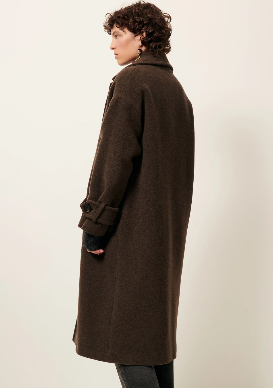 SESSÚN marca francesa de ropa de mujer con un estilo casual, femenino y minimal