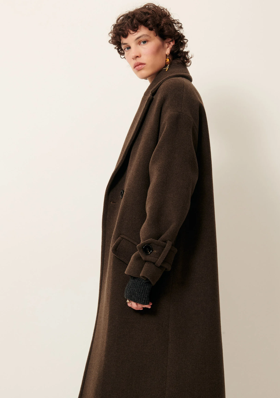 SESSÚN marca francesa de ropa de mujer con un estilo casual, femenino y minimal