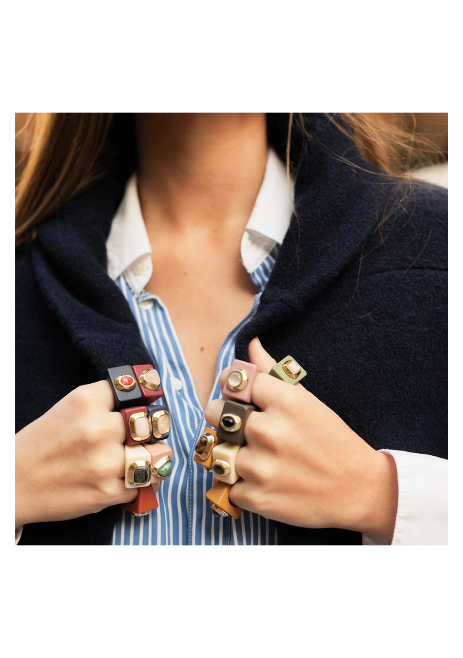 ÉMOLO es una marca de bisutería artesanal sostenible, hecha a mano en El Palmar, Murcia, con materiales premium y producción loc