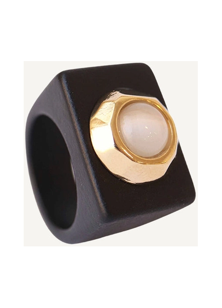 ÉMOLO es una marca de bisutería artesanal sostenible, hecha a mano en El Palmar, Murcia, con materiales premium y producción loc 2