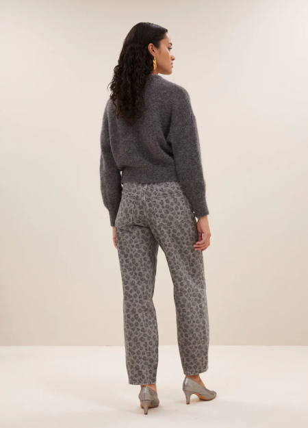 BY BAR marca nórdica de mujer con un estilo casual y dinámico