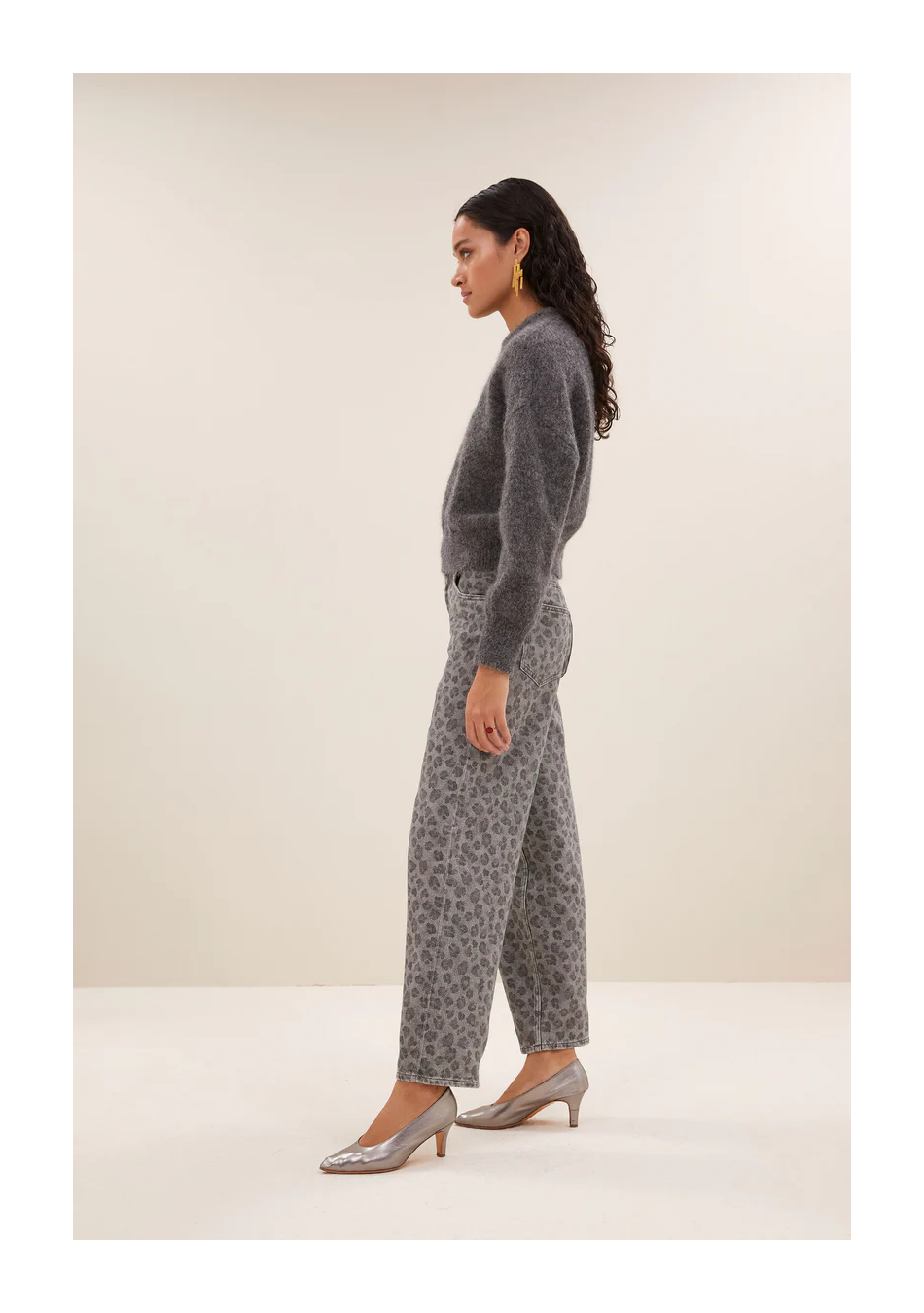 BY BAR marca nórdica de mujer con un estilo casual y dinámico