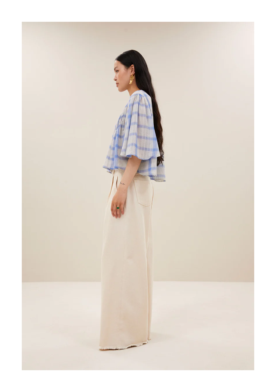 By Bar marca de estilo nórdico para una mujer dinámica y muy femenina