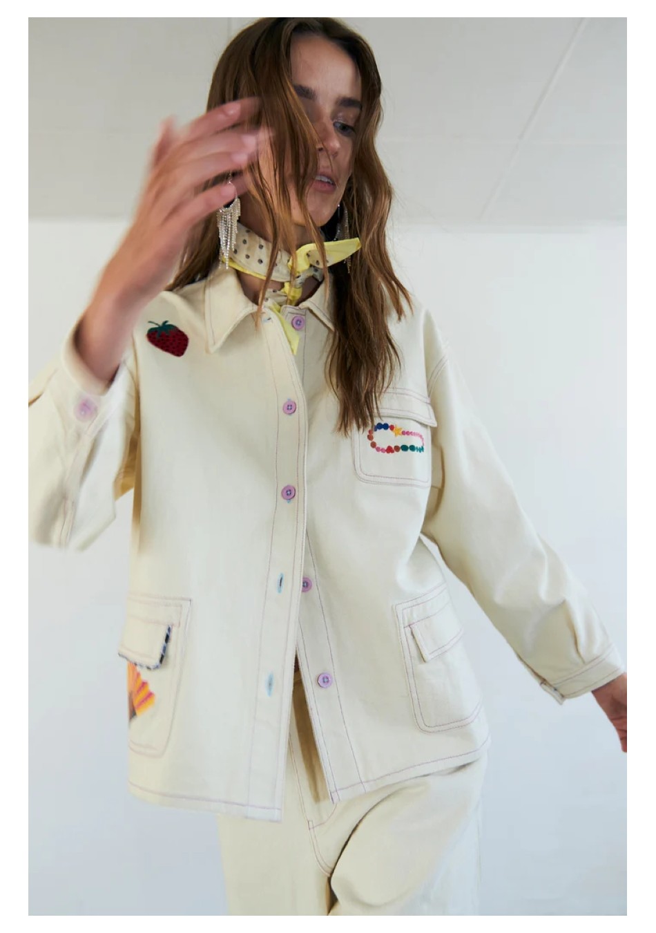 LOLLYS LAUNDRY es una marca de Copenhague de prendas diseñadas para adaptarse a ti, con colores y detalles únicos