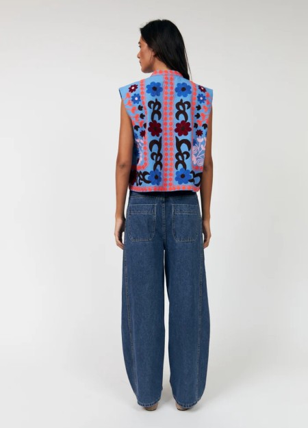 LOLLYS LAUNDRY es una marca de Copenhague de prendas diseñadas para adaptarse a ti, con colores y detalles únicos 2