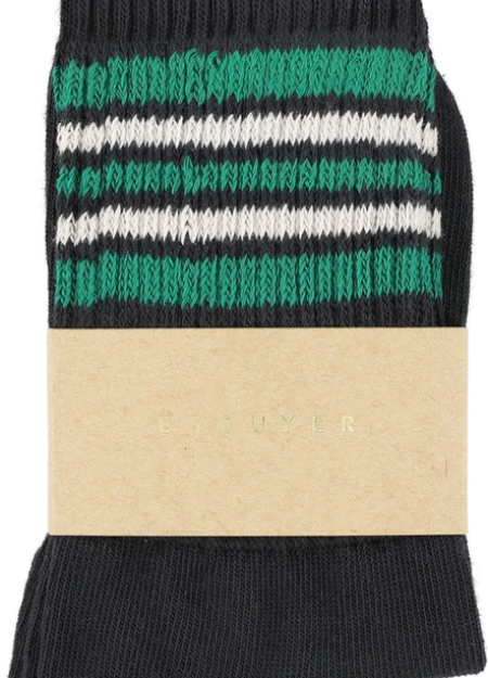 ESCUYER es una marca portuguesa de calcetines de algodón con cómodos e imprescindible para tu día a día.