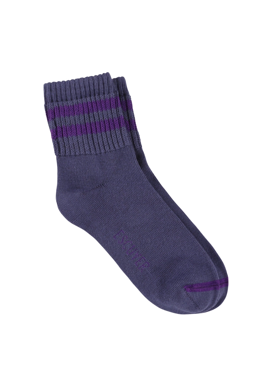 ESCUYER es una marca portuguesa de calcetines de algodón con cómodos e imprescindible para tu día a día.