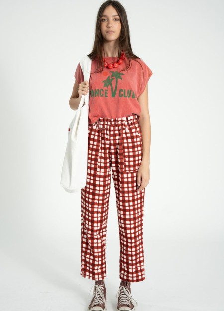 SISTER DEPARTMENT marca de ropa de mujer hecho en Portugal, camisetas con diseños dinámicos y cómodos