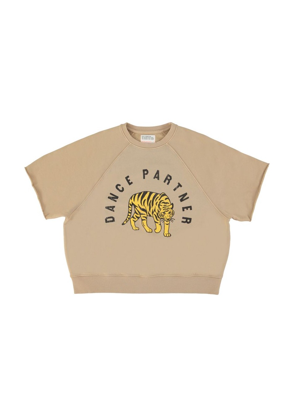 SISTER DEPARTMENT marca de ropa de mujer hecho en Portugal, camisetas con diseños dinámicos y cómodos