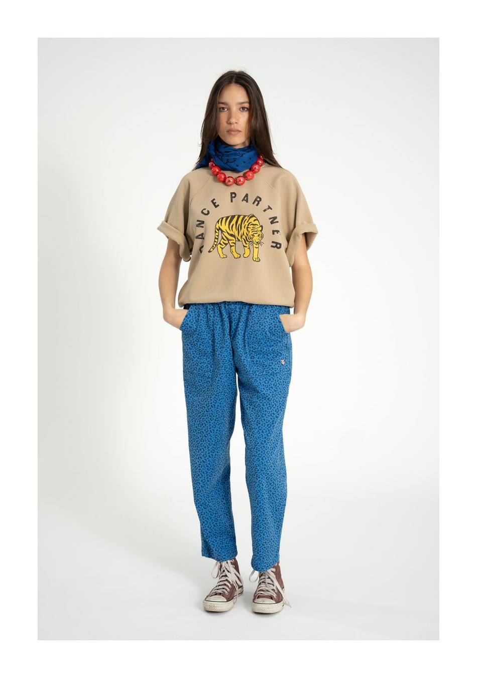 SISTER DEPARTMENT marca de ropa de mujer hecho en Portugal, camisetas con diseños dinámicos y cómodos